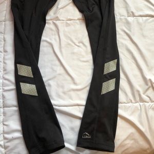 Leggings with reflective strips